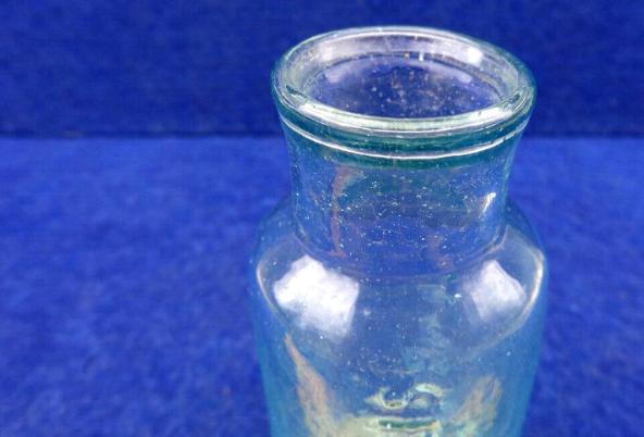 Very Fine Pontilled Civil War Period Spaulding's Glue Bottle 
