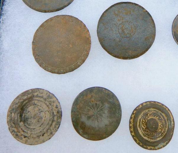 Nice Display of 1847 Mexican War Relics & Earlier Buttons
