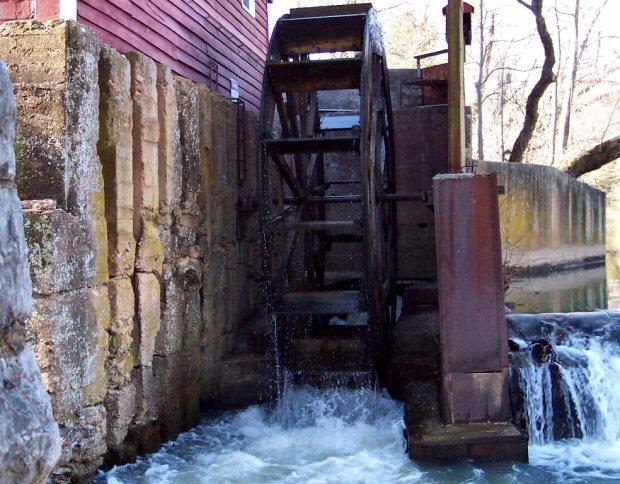 The eighteen foot diameter water wheel is hard at work in this image. I can tell you that the friendly and knowledgable Miller inside is also hard at work !