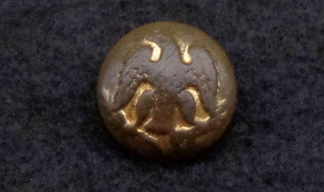 Beautiful Dug Confederate CS26 Staff Officer�s Coat Button