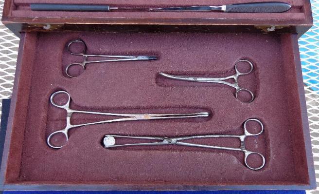Nice Mid to Late 1800's Portable Surgeon's Kit