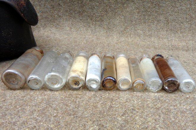 Fine Condition Late 1850s to Civil War Doctor's Saddle Bags w/20 Original Pontilled Medicine Vials, Some still with Contents