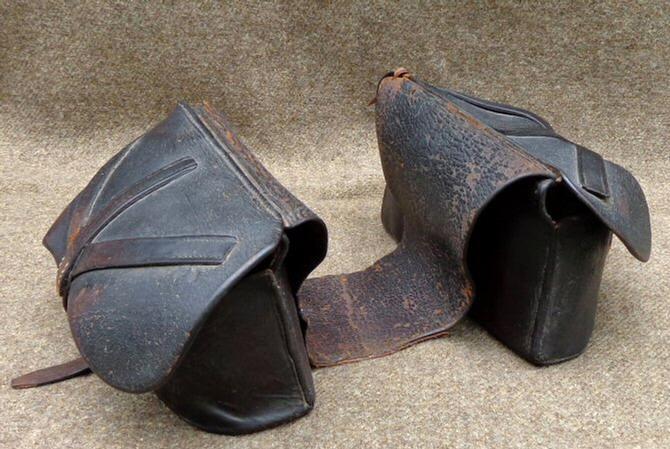 Fine Condition Late 1850s to Civil War Doctor's Saddle Bags w/20 Original Pontilled Medicine Vials, Some still with Contents