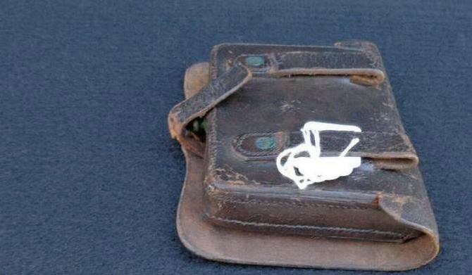 Fine Civil War Period Pistol Cartridge Box